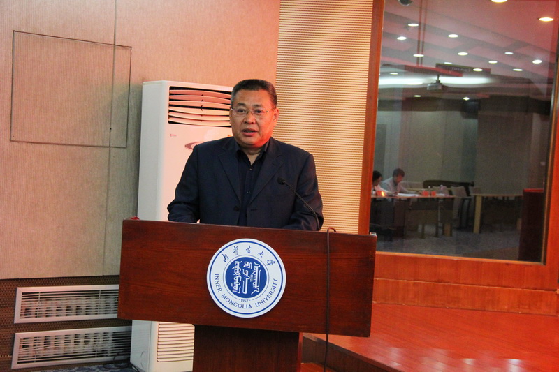 内蒙古师范大学马克思主义学院院长李春晖教授,内蒙古民族大学马克思